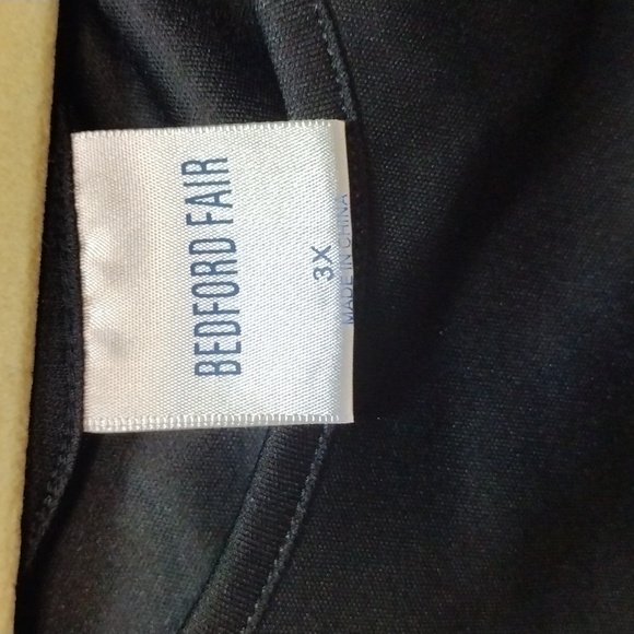 Black polyester tank - Picture 2 of 4